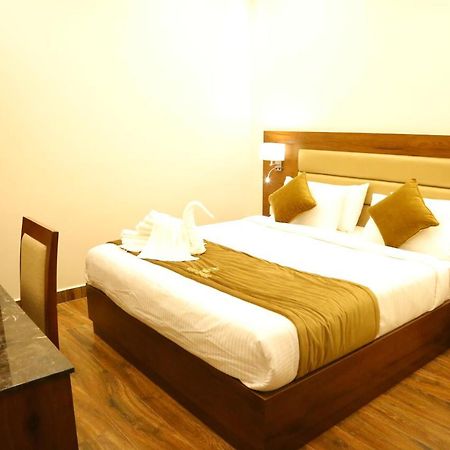 Hotel Vsr Grand Madanapalle Exterior foto
