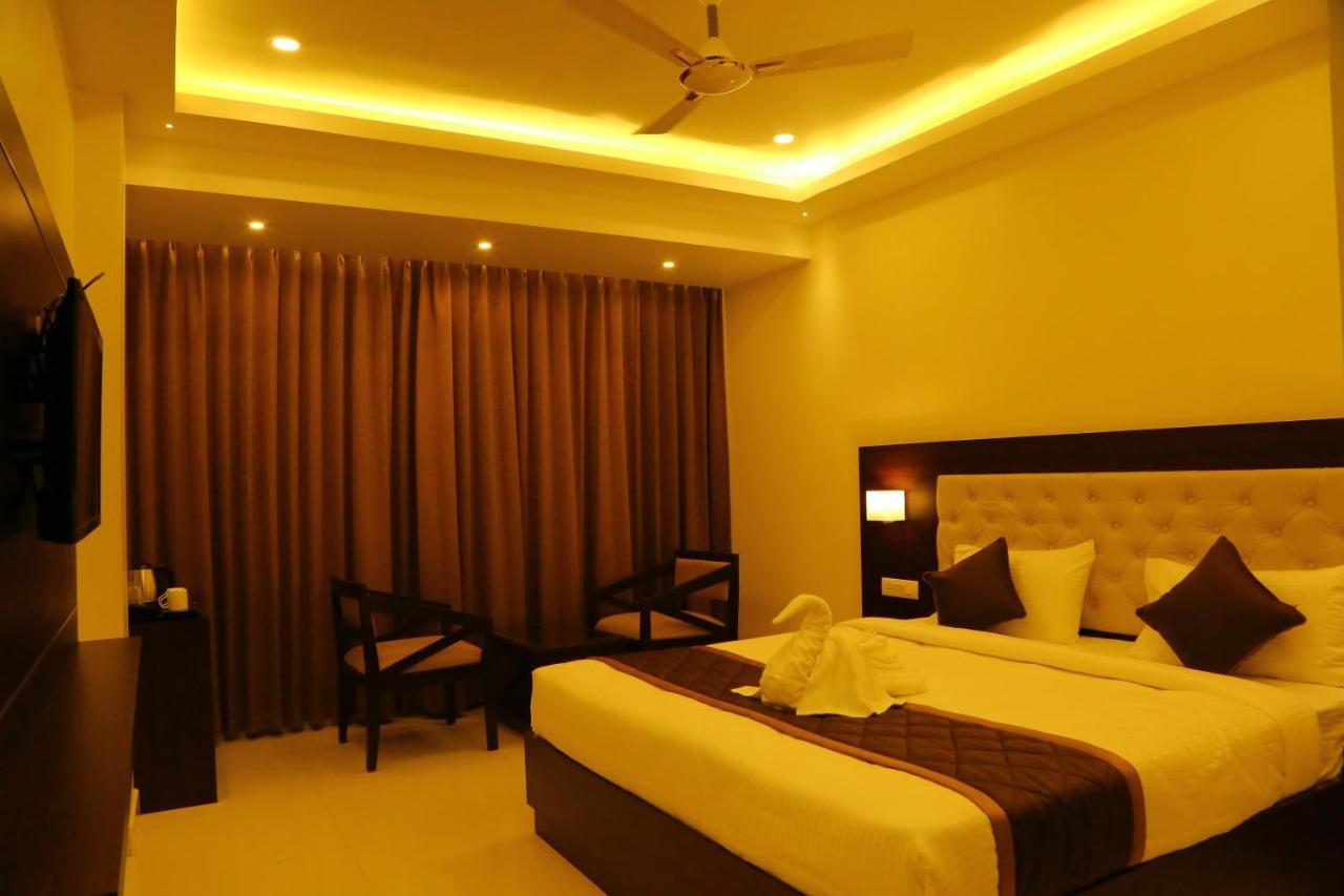 Hotel Vsr Grand Madanapalle Exterior foto