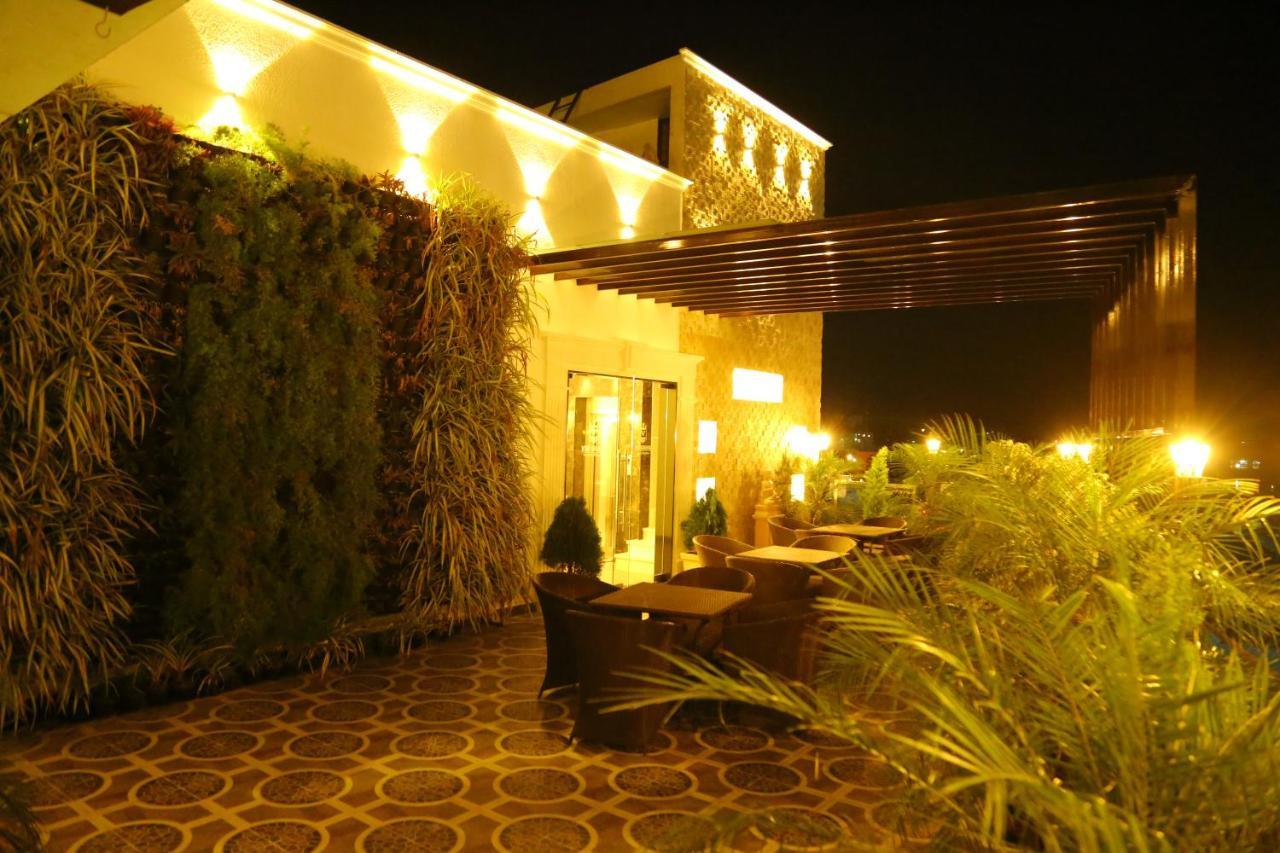 Hotel Vsr Grand Madanapalle Exterior foto