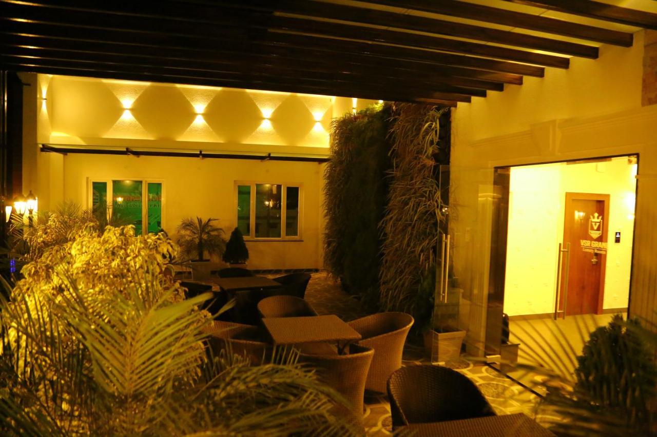 Hotel Vsr Grand Madanapalle Exterior foto